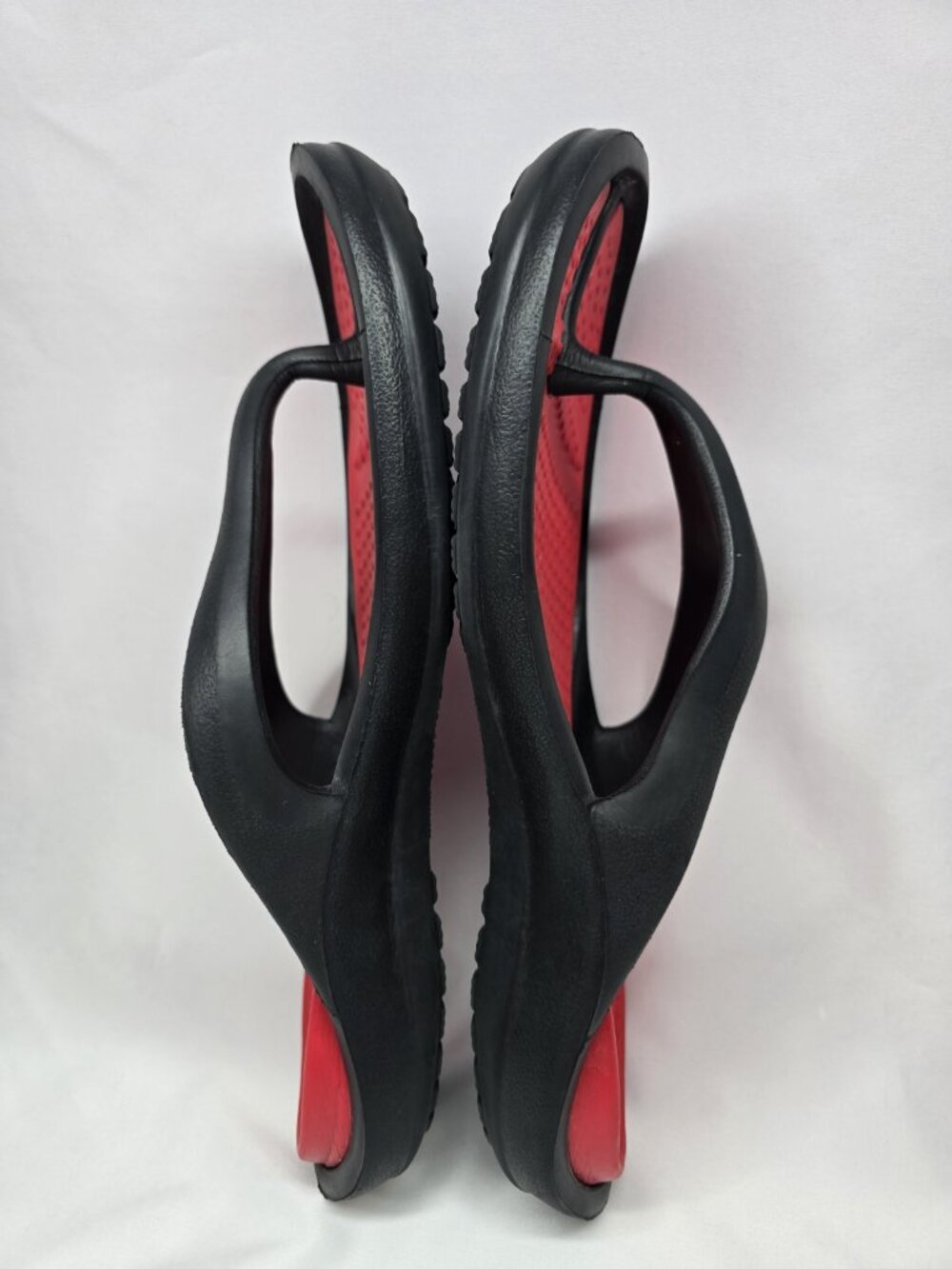 Crocs Unisex Athens Sandal Size 12 Mens Red/Black Thong Flip Flops - Picture 4 of 7